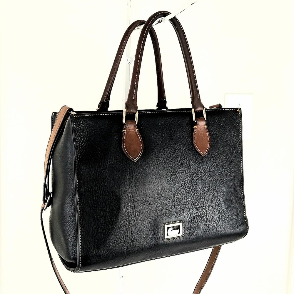 Dooney And Bourke Leather Shoulder Tote!